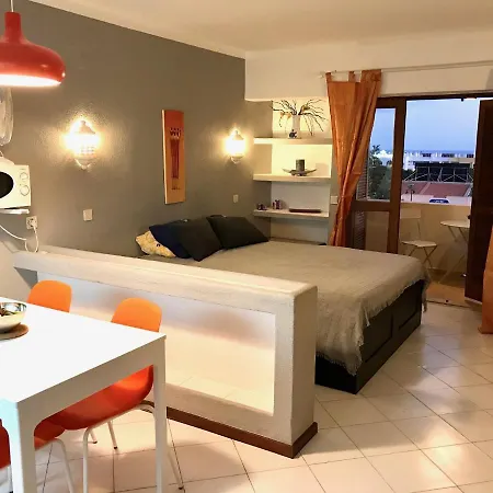 Bella Vista A7 *